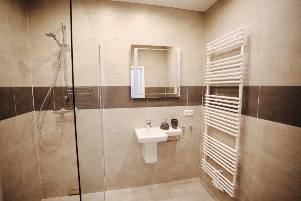 Second Home Hotel 梅泽堡 外观 照片